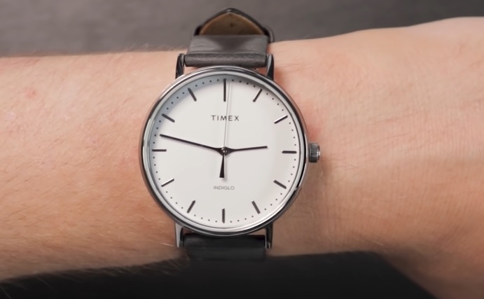 Minimalistické, designově čisté hodinky